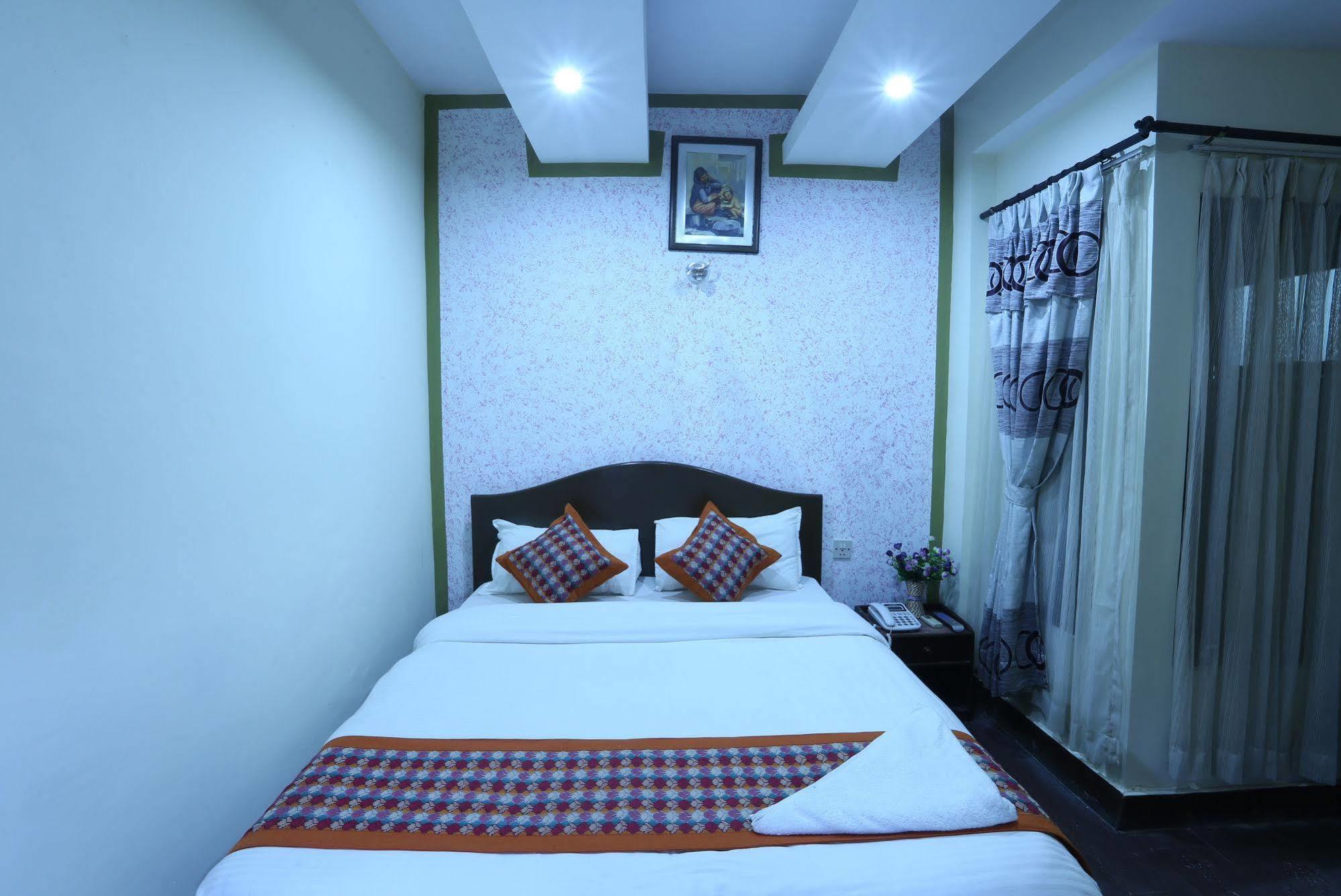 Oyo 153 Aster Hotel Nepal Kathmandu Exterior foto