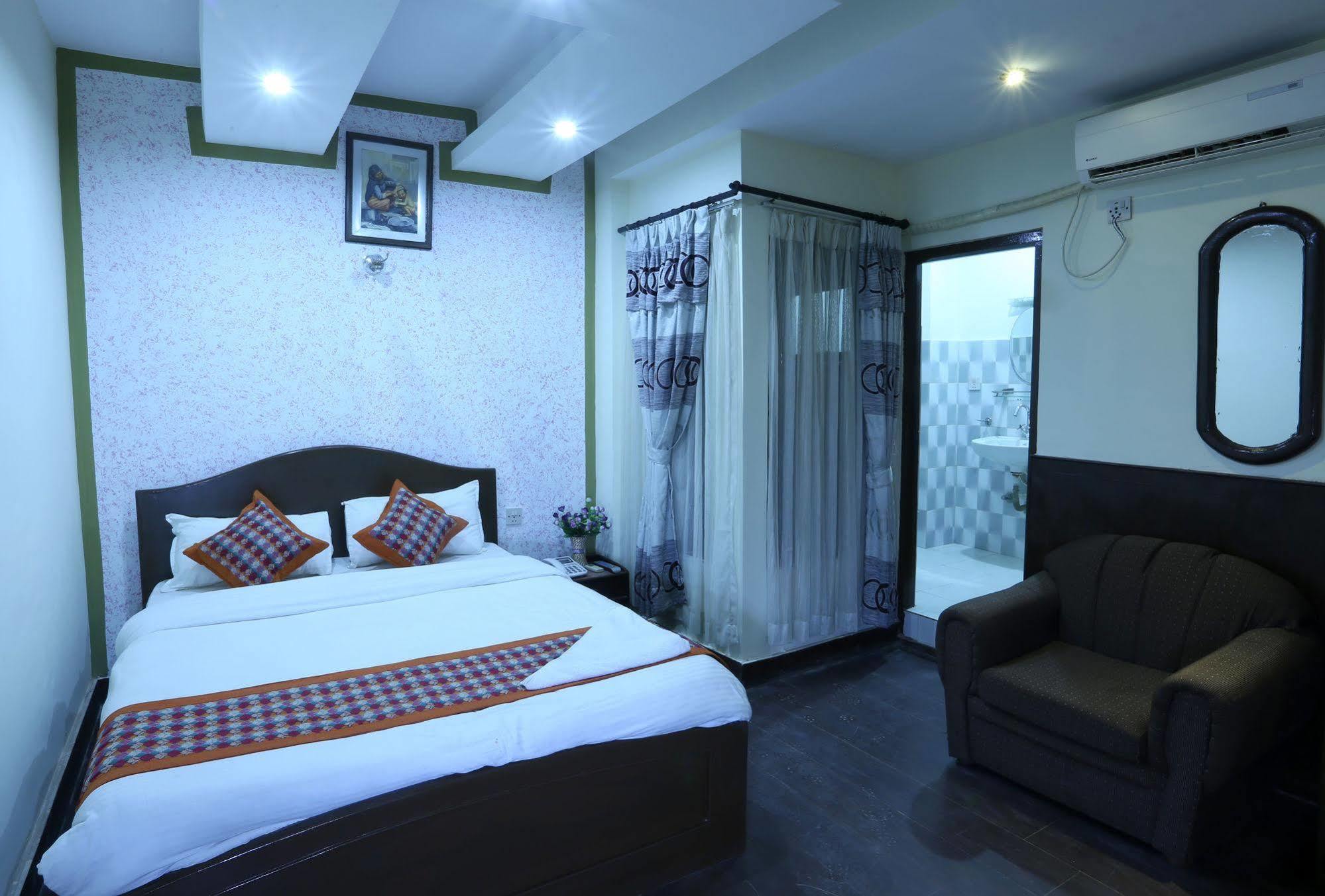 Oyo 153 Aster Hotel Nepal Kathmandu Exterior foto