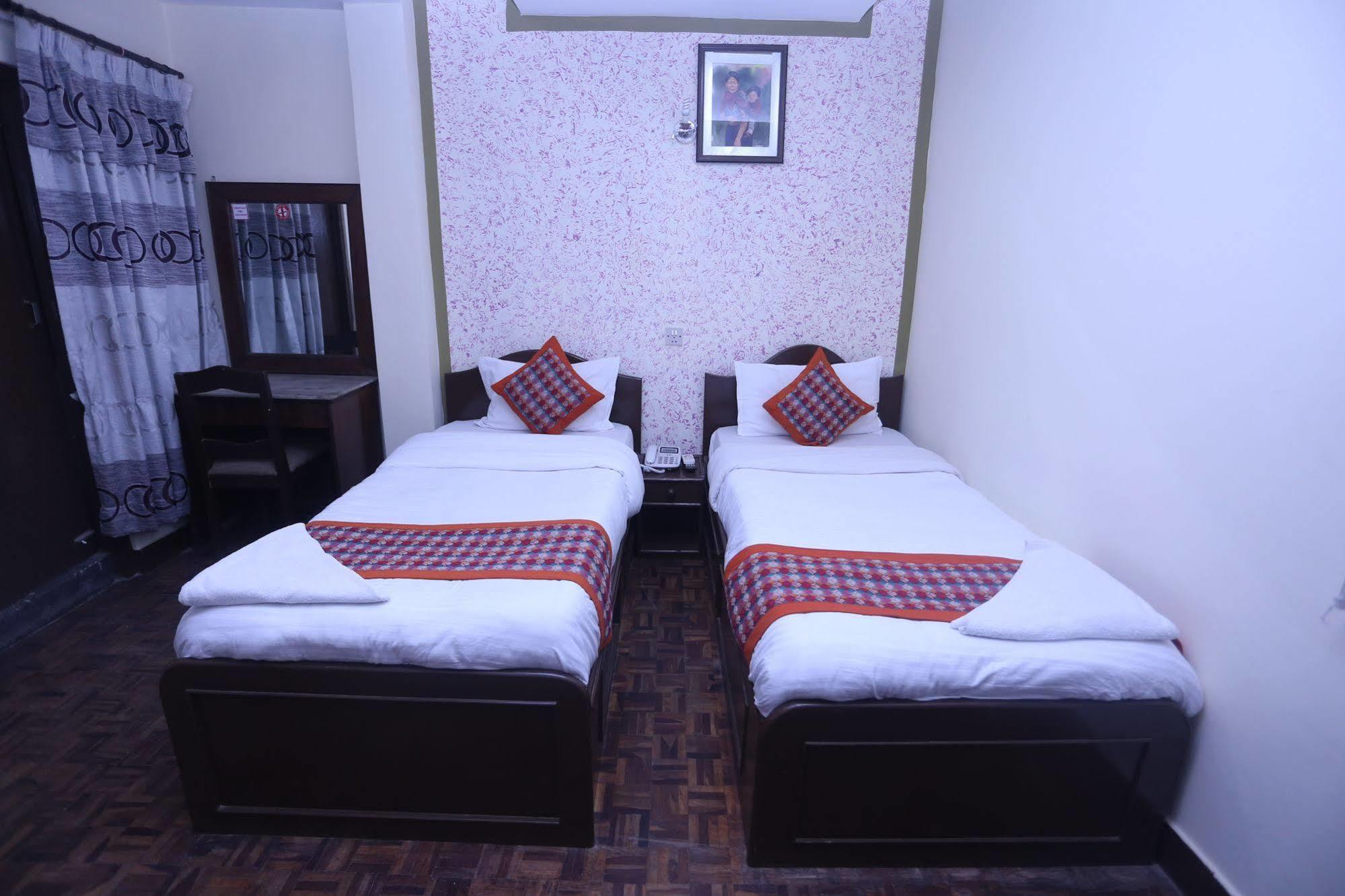 Oyo 153 Aster Hotel Nepal Kathmandu Exterior foto