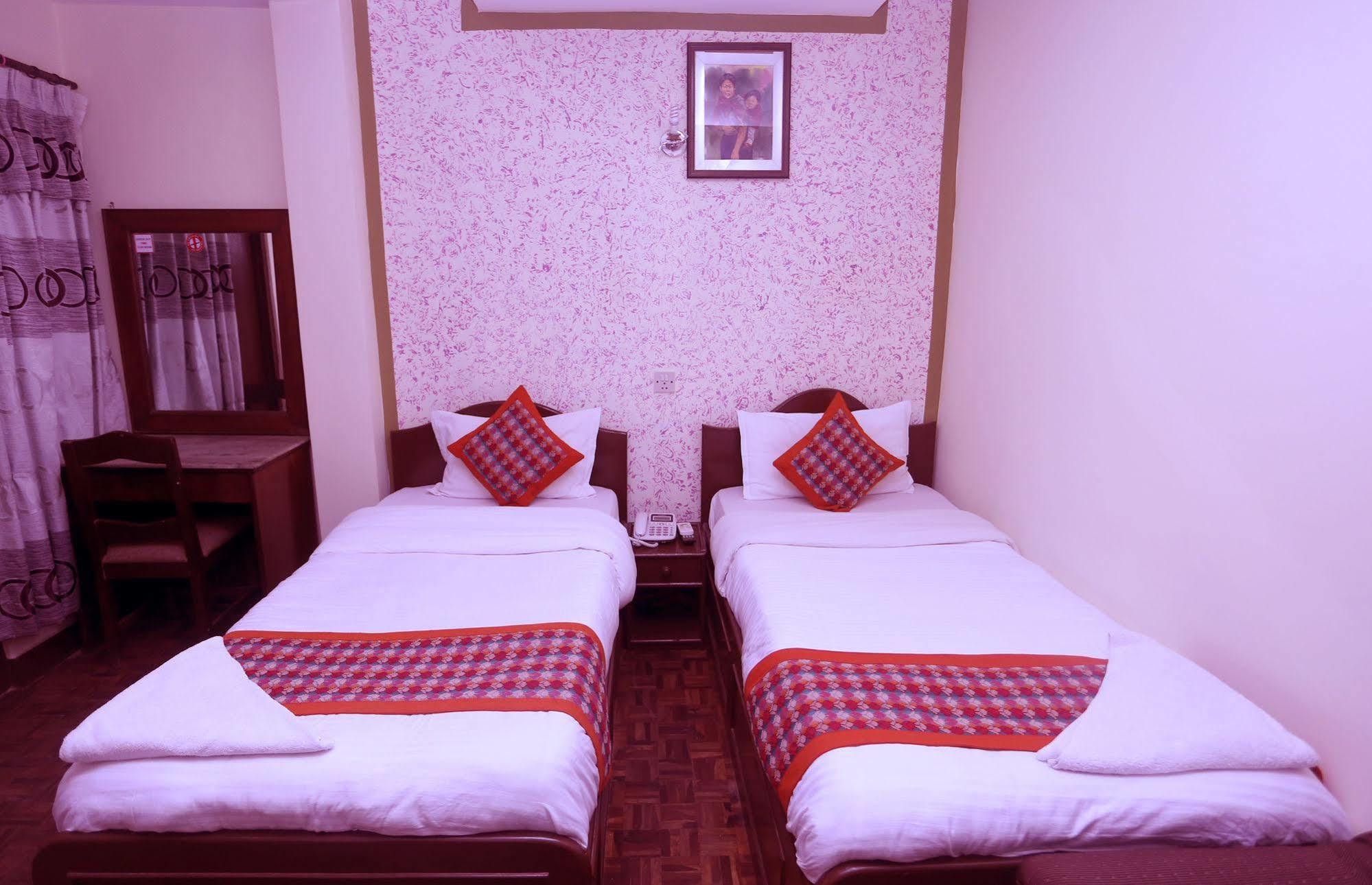 Oyo 153 Aster Hotel Nepal Kathmandu Exterior foto